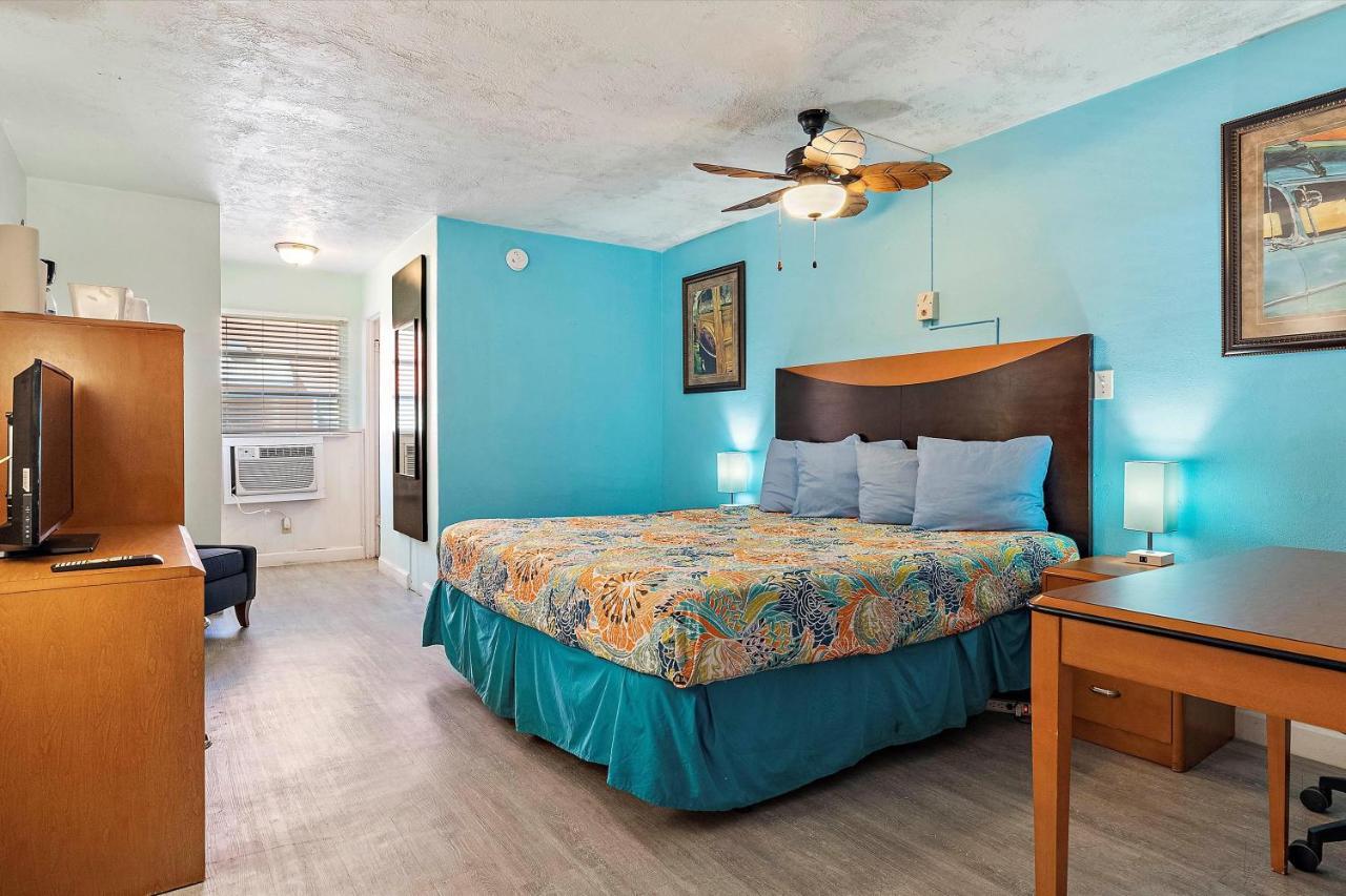 Malibu Motel St. Pete Beach